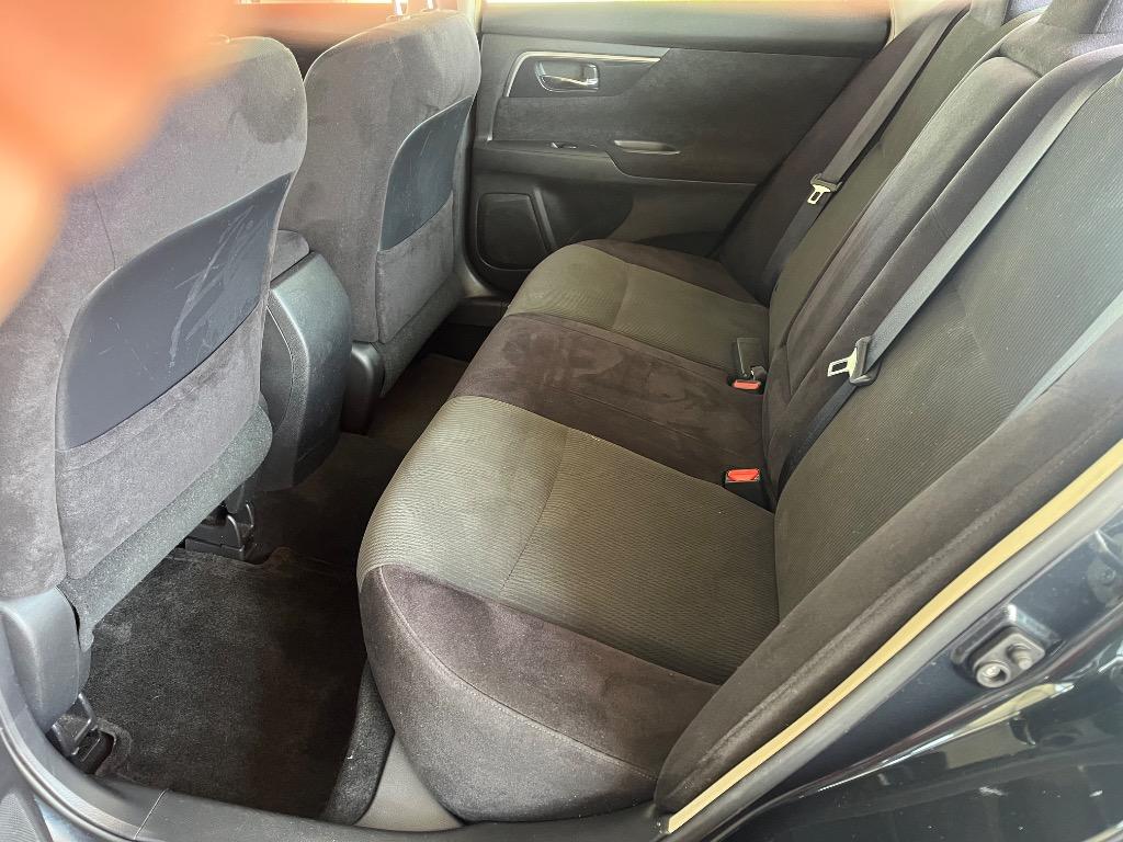 2013 Nissan Altima - $10,999