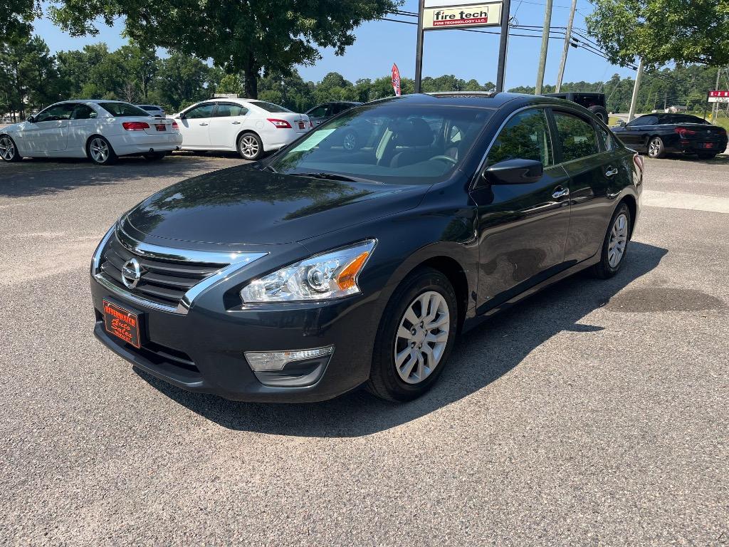 2013 Nissan Altima - $10,999