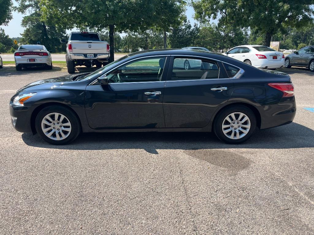 2013 Nissan Altima - $10,999