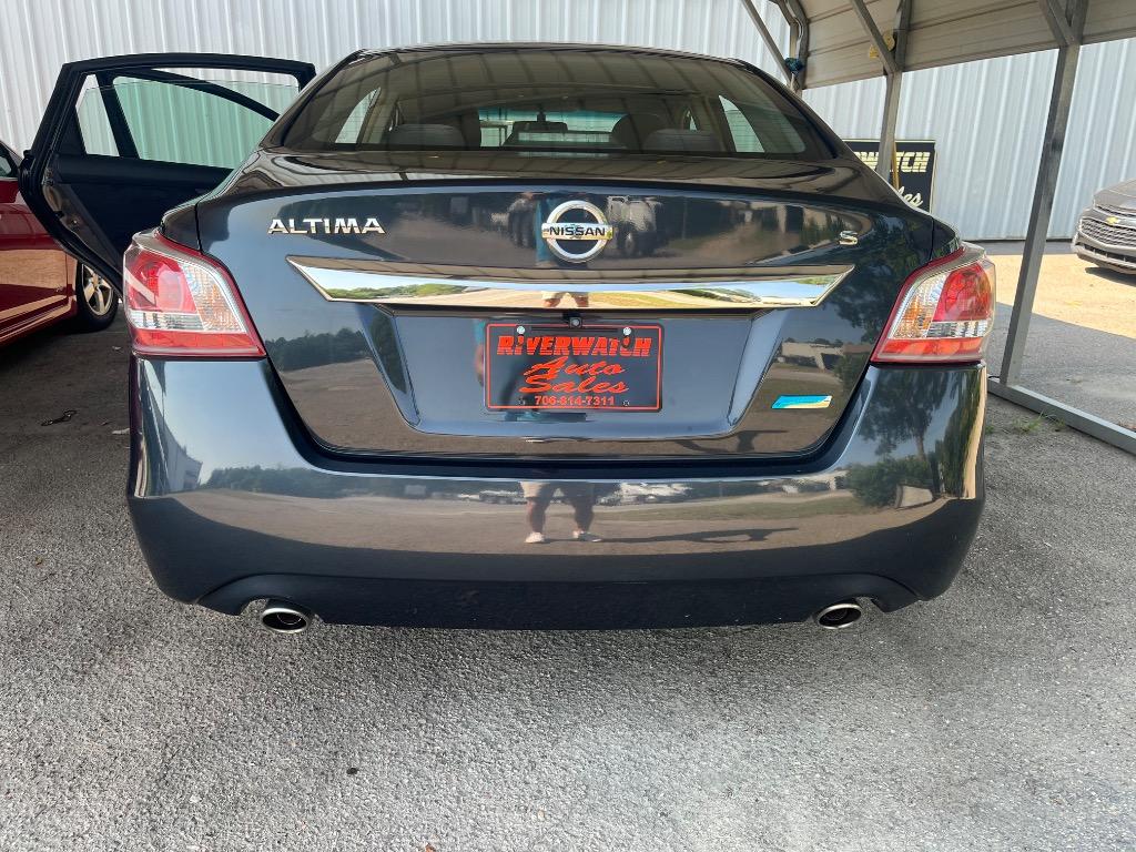 2013 Nissan Altima - $10,999