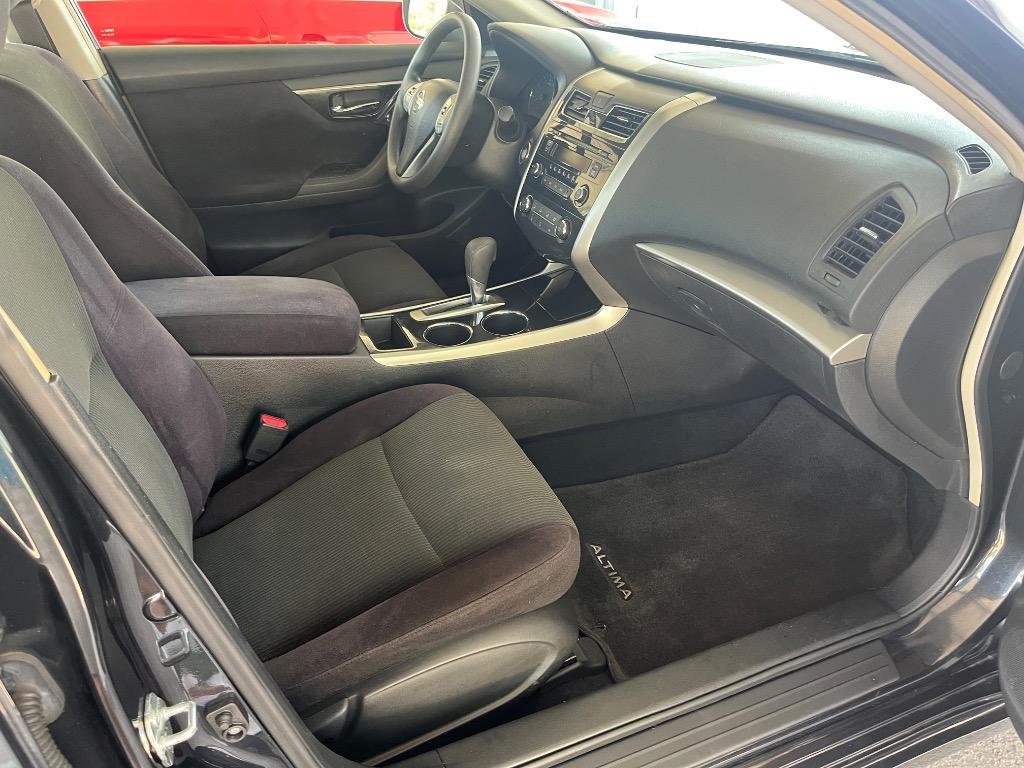 2013 Nissan Altima - $10,999