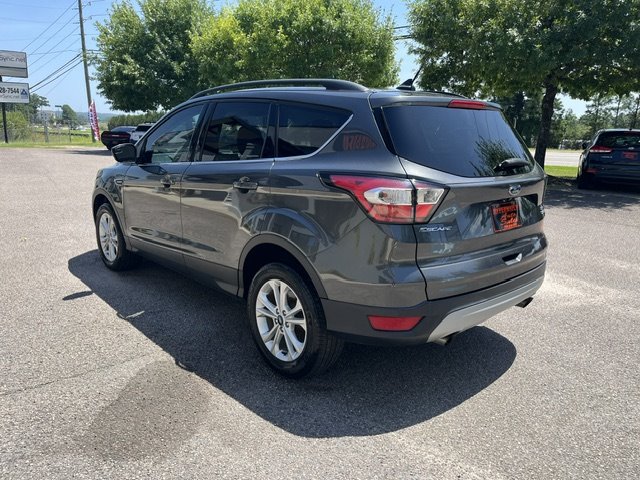 2018 Ford Escape - $11,999