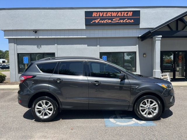 2018 Ford Escape - $11,999