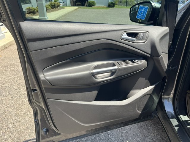 2018 Ford Escape - $11,999