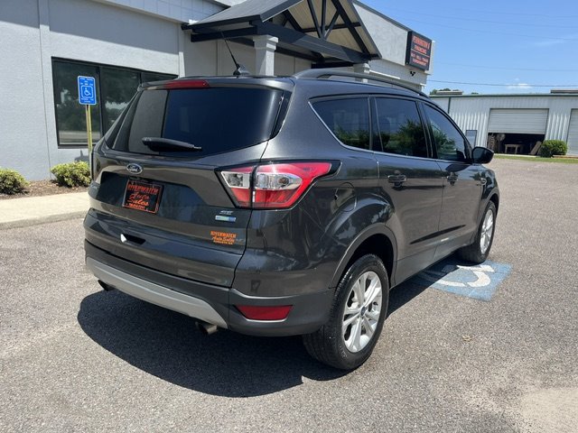 2018 Ford Escape - $11,999