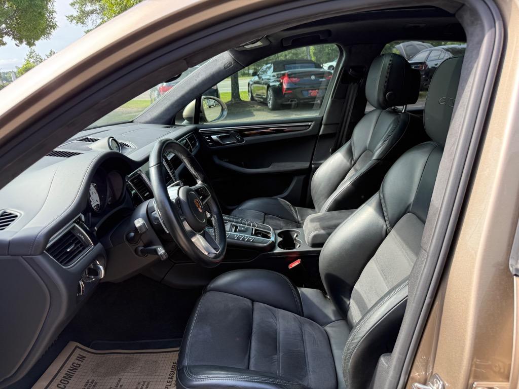2017 Porsche Macan - $30,999