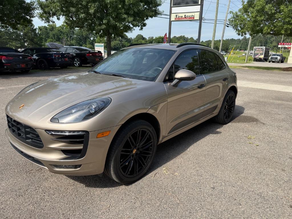 2017 Porsche Macan - $30,999