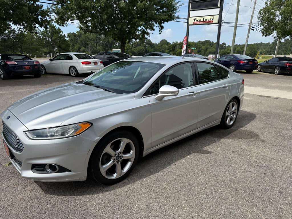 2014 Ford Fusion - $10,999