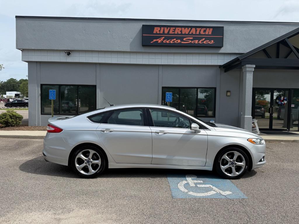2014 Ford Fusion - $10,999