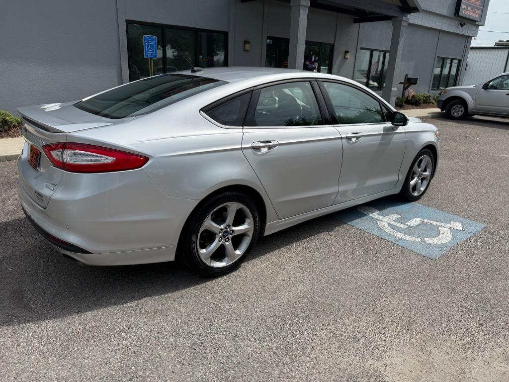 2014 Ford Fusion - $10,999