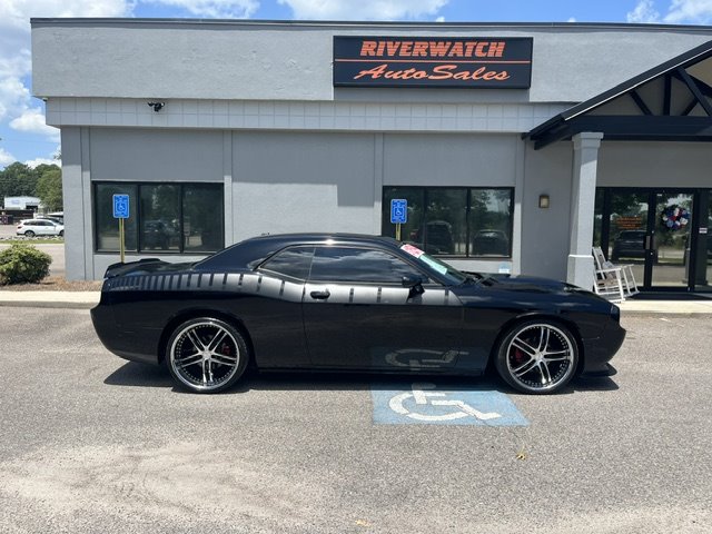 2014 Dodge Challenger - $15,999