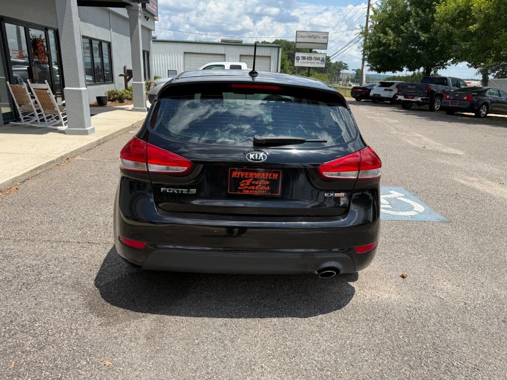 2016 Kia Forte - $11,999