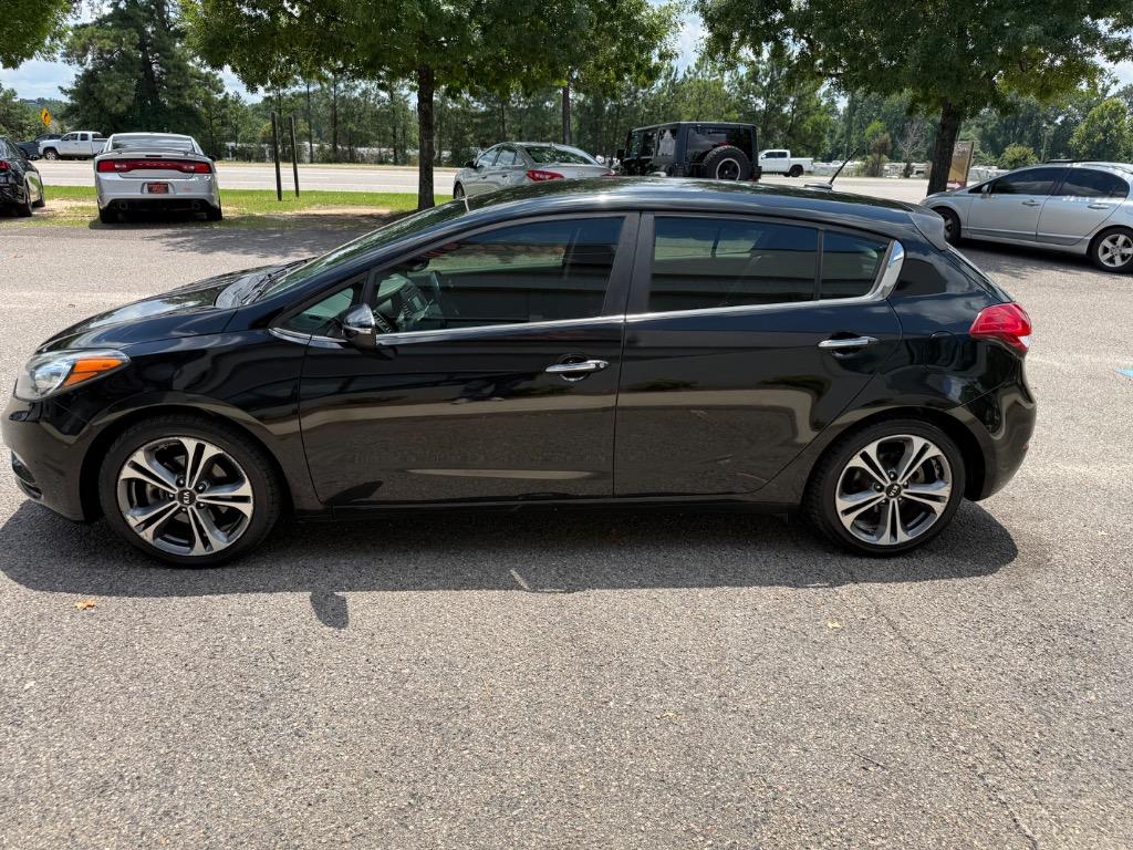 2016 Kia Forte - $11,999