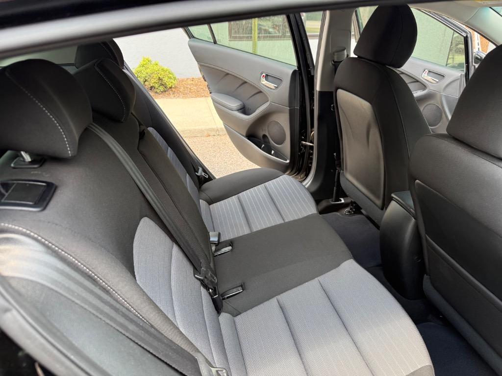 2016 Kia Forte - $11,999