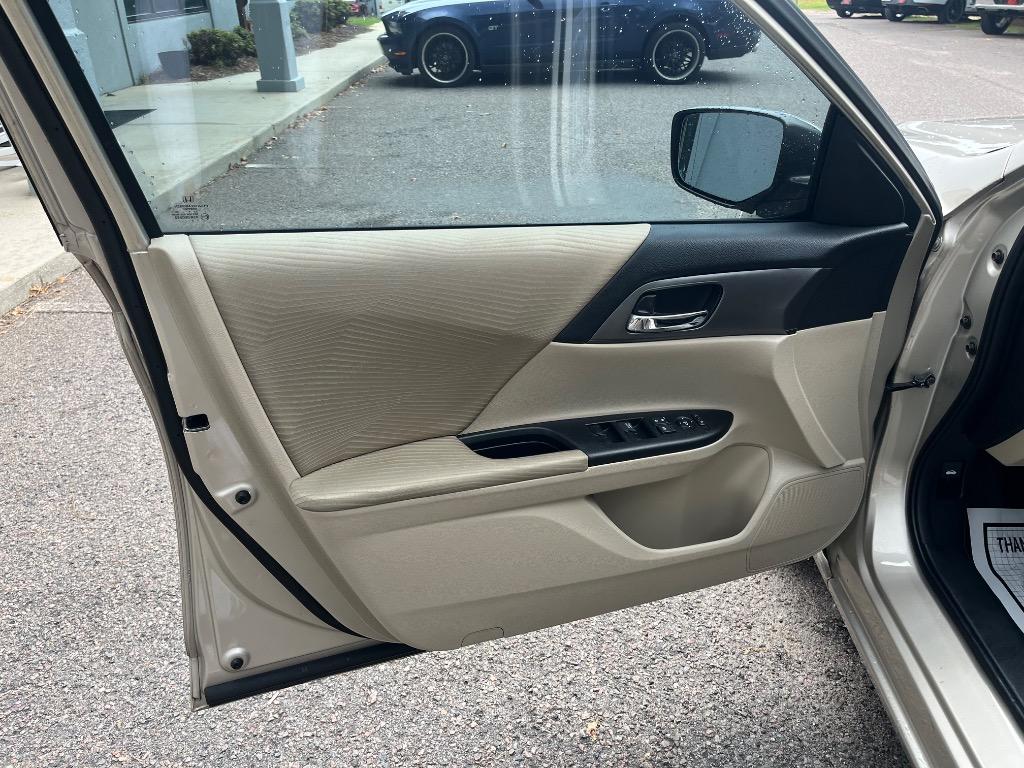 2014 Honda Accord - $13,999