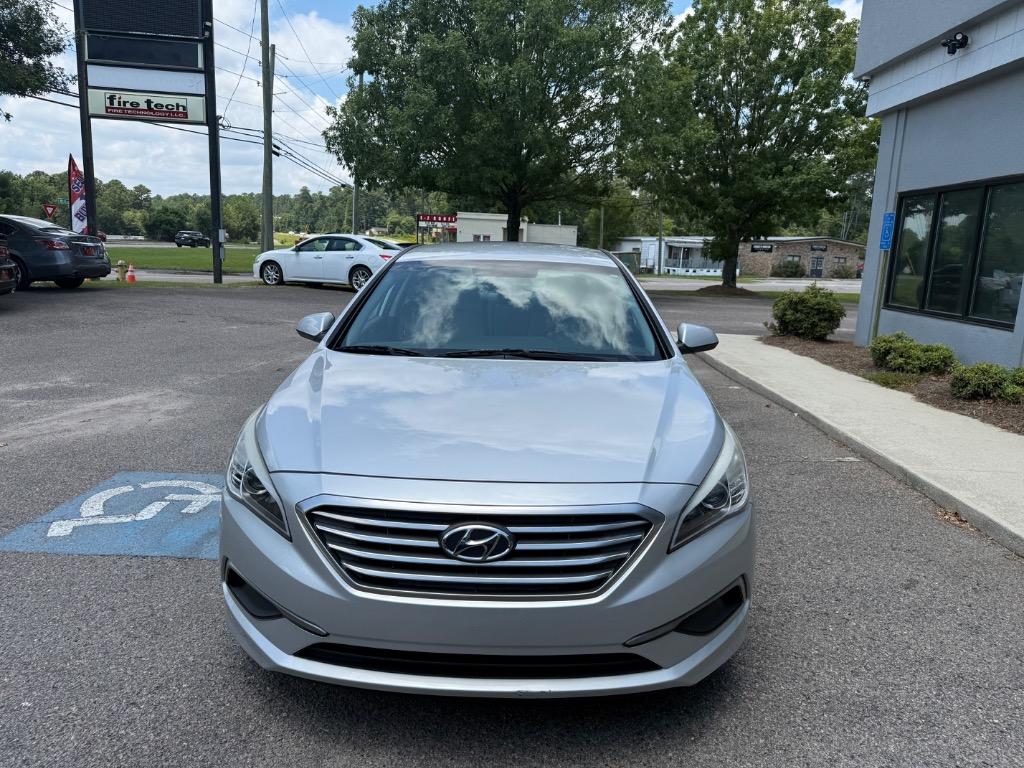 2016 Hyundai Sonata - $13,999