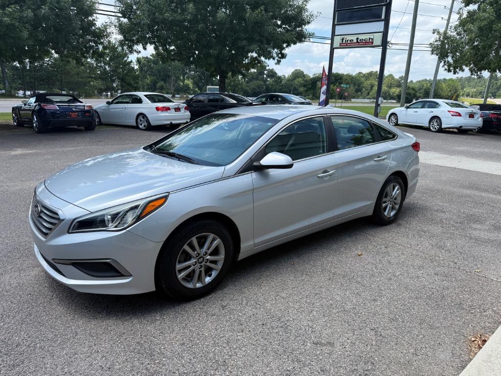 2016 Hyundai Sonata - $13,999