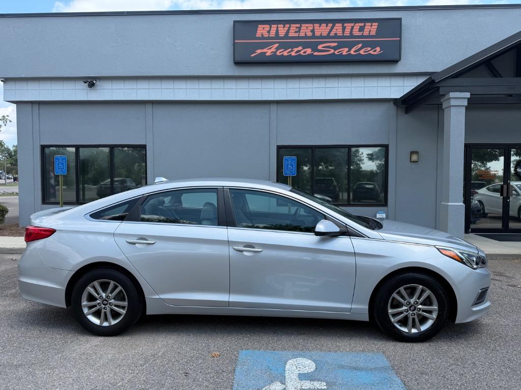2016 Hyundai Sonata - $13,999