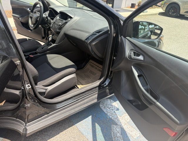 2015 Ford Focus - $8,999