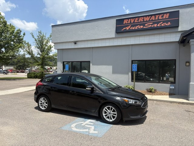 2015 Ford Focus - $8,999