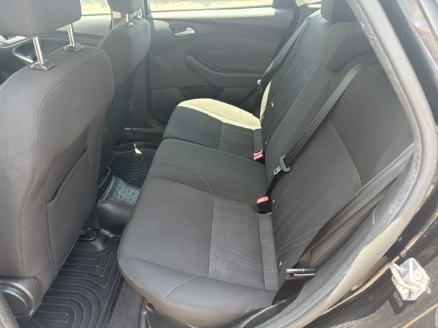 2015 Ford Focus - $8,999