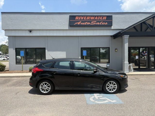 2015 Ford Focus - $8,999