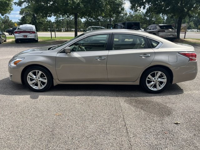 2013 Nissan Altima - $10,999