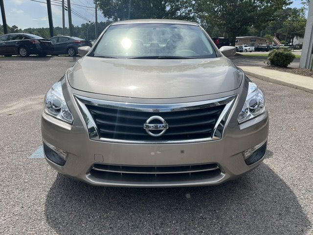 2013 Nissan Altima - $10,999