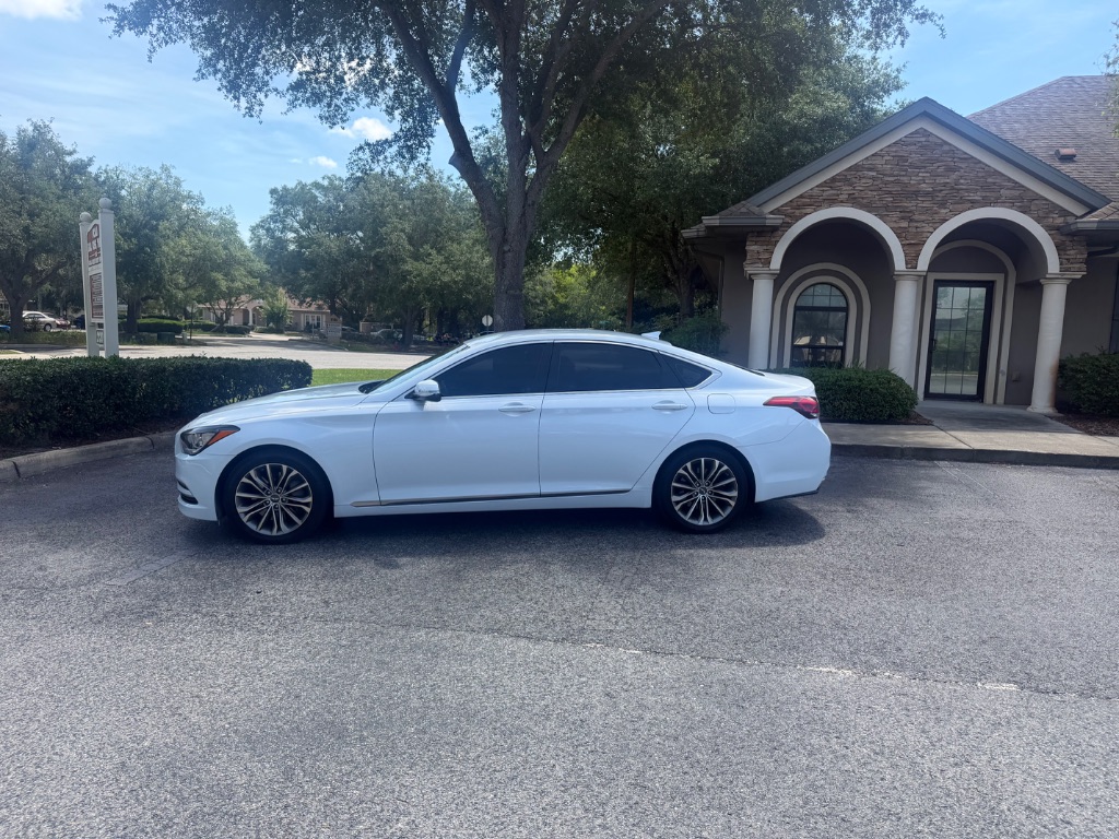 White 2015 Hyundai Genesis 3.8 RWD Sedan Rear-Wheel Drive Automatic