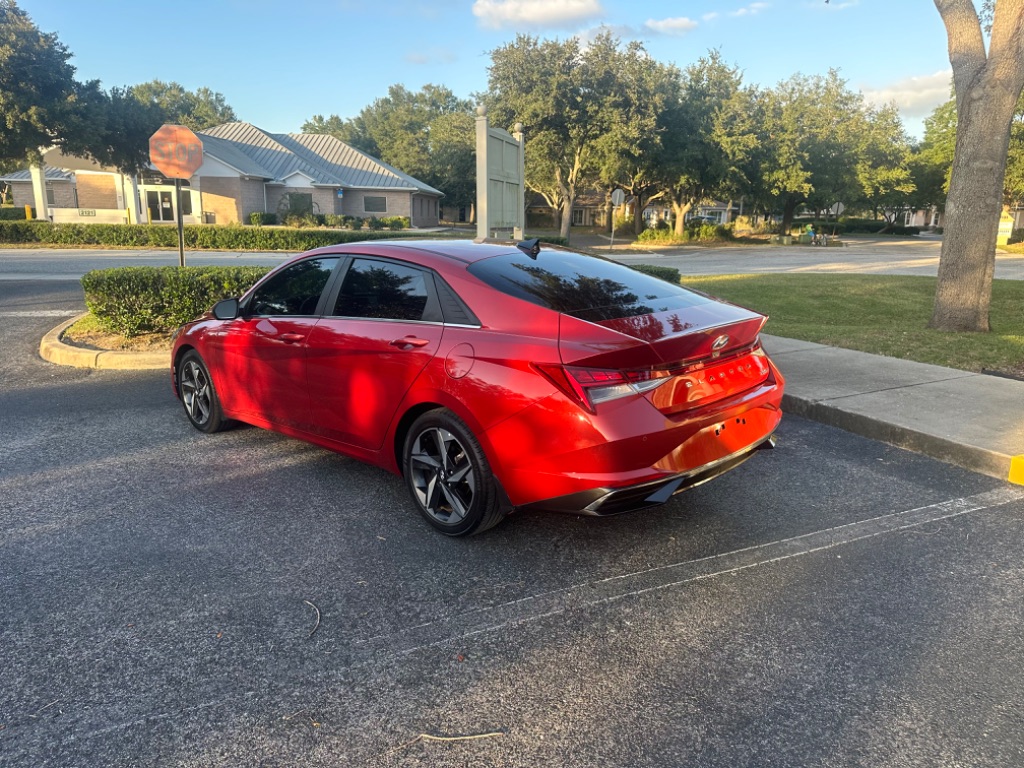 2021 Hyundai Elantra Limited photo