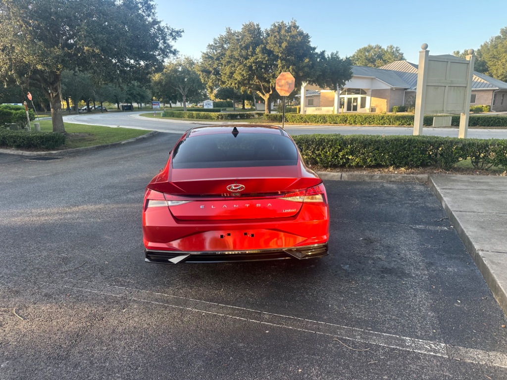2021 Hyundai Elantra Limited photo