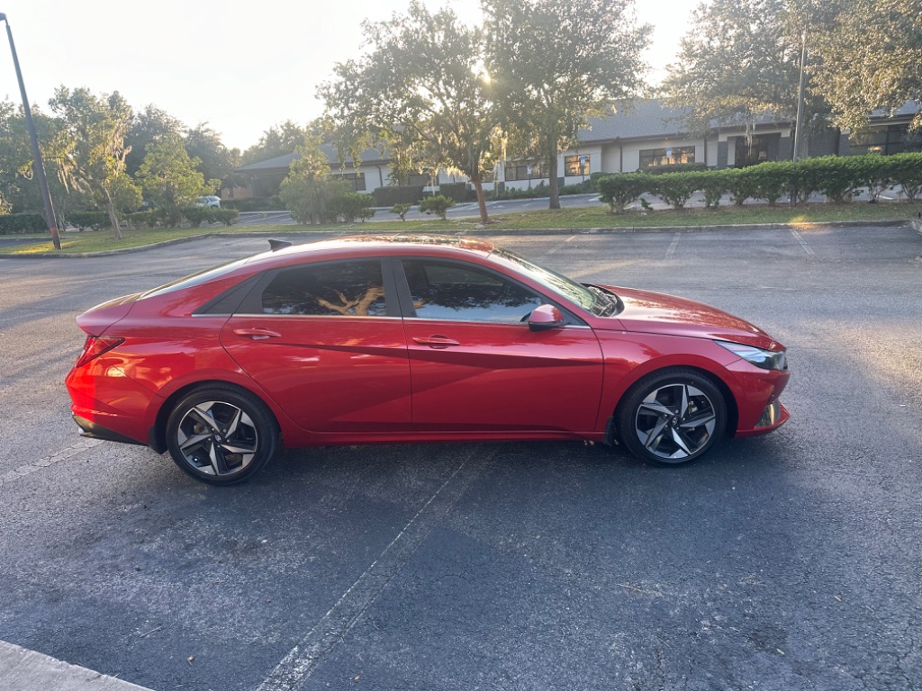 2021 Hyundai Elantra Limited photo
