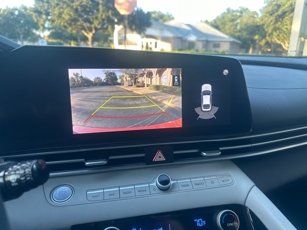 2021 Hyundai Elantra Limited photo