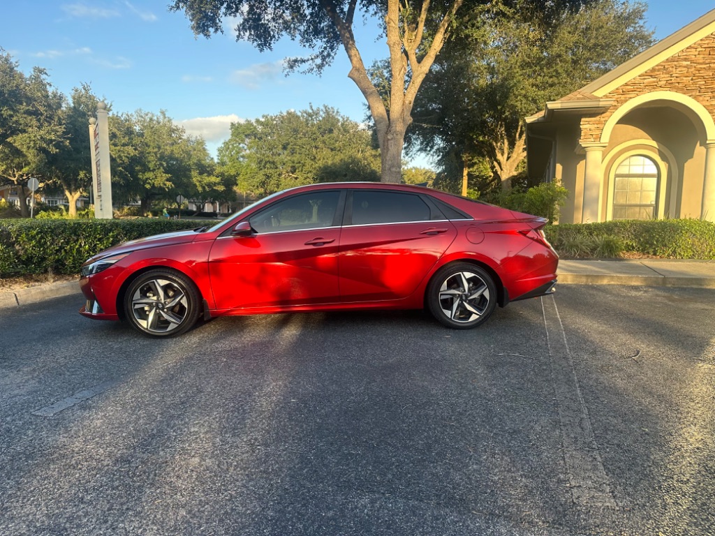2021 Hyundai Elantra Limited photo