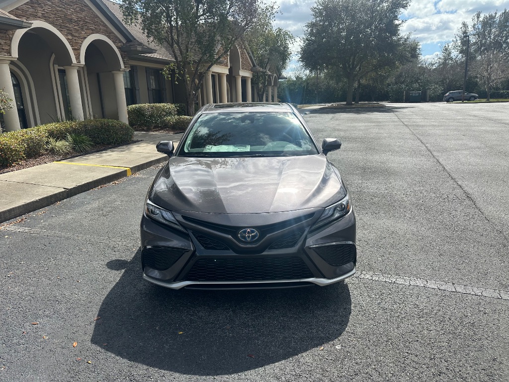2024 Toyota Camry XSE Hyb photo