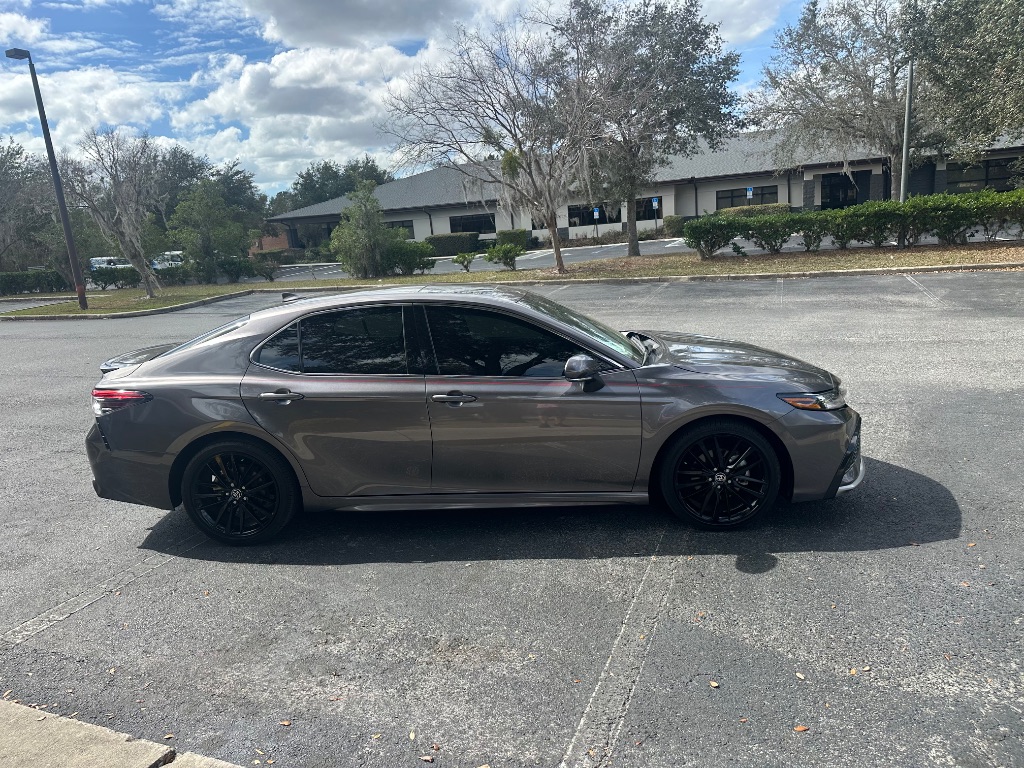 2024 Toyota Camry XSE Hyb photo