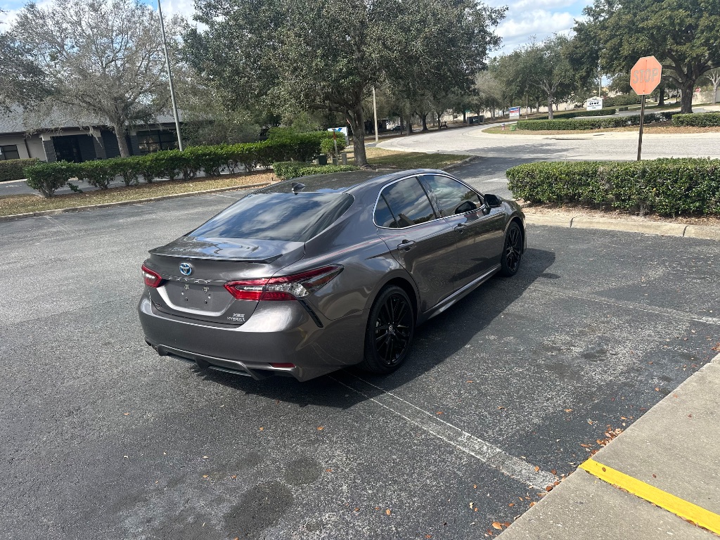 2024 Toyota Camry XSE Hyb photo