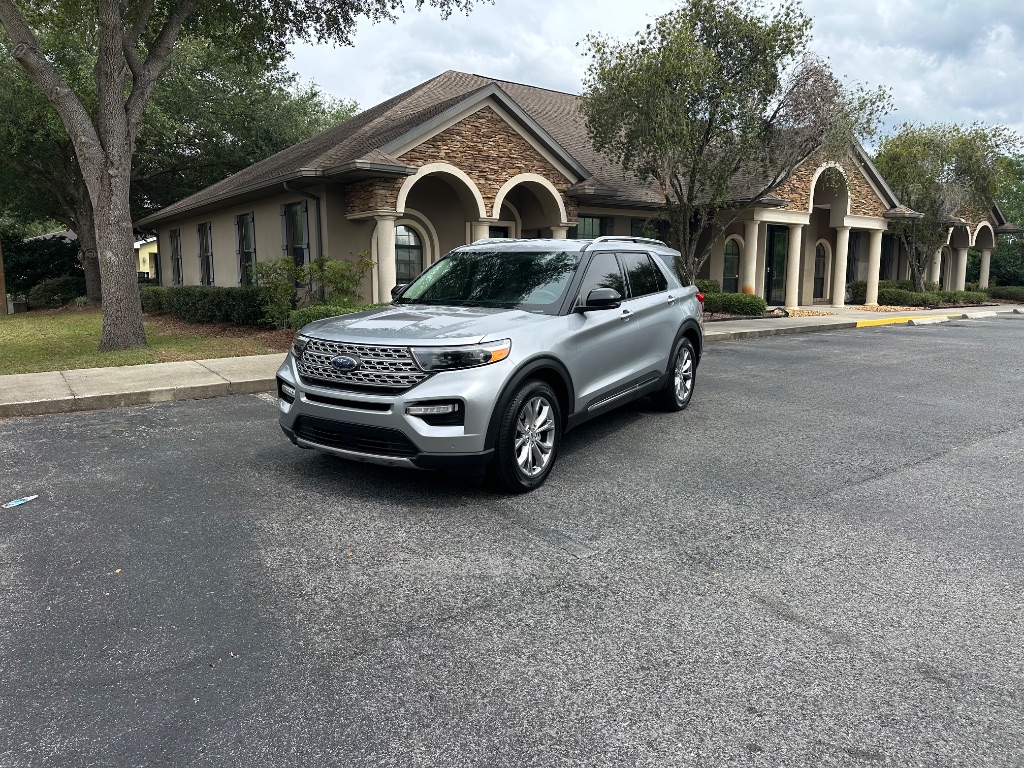 2022 Ford Explorer Limited photo