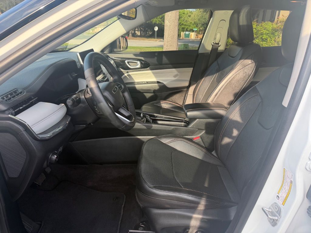 2022 Jeep Compass - $24,988