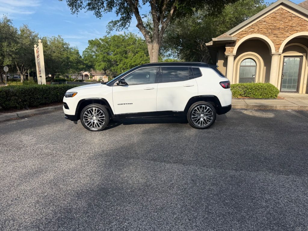 2022 Jeep Compass - $24,988