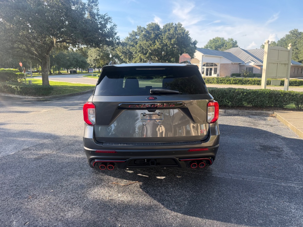 2020 Ford Explorer - $31,988