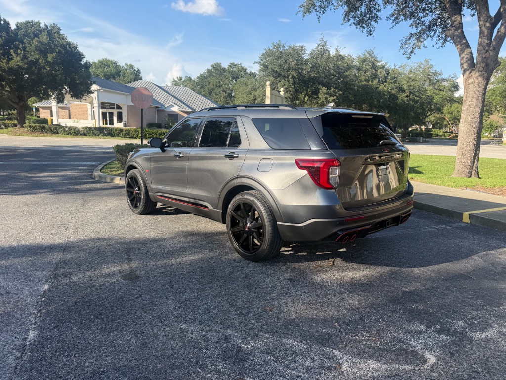 2020 Ford Explorer - $31,988
