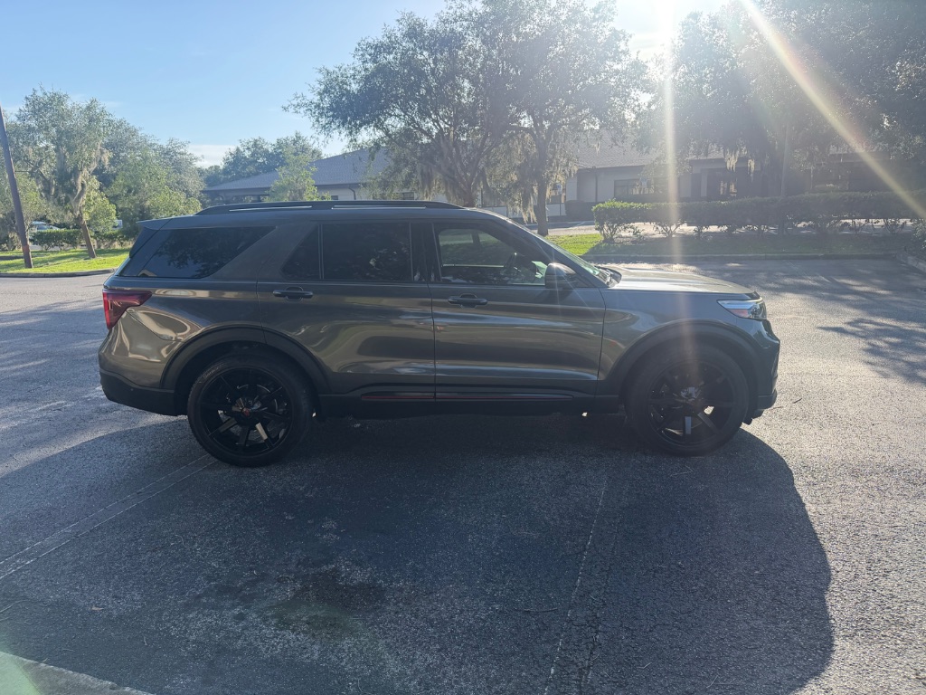 2020 Ford Explorer - $31,988