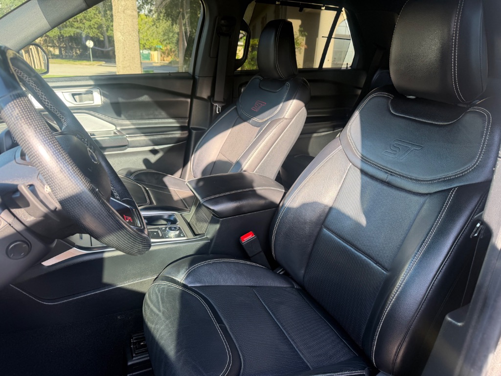 2020 Ford Explorer - $31,988
