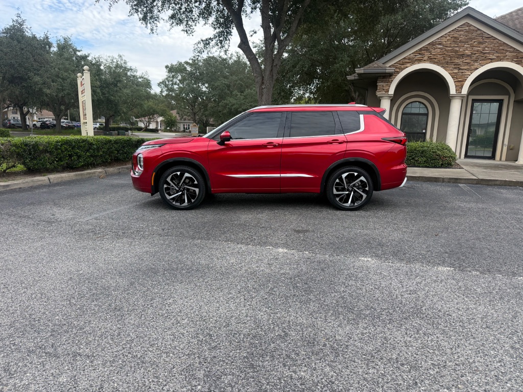 Red 2022 Mitsubishi Outlander SUV / Crossover Front-Wheel Drive Automatic