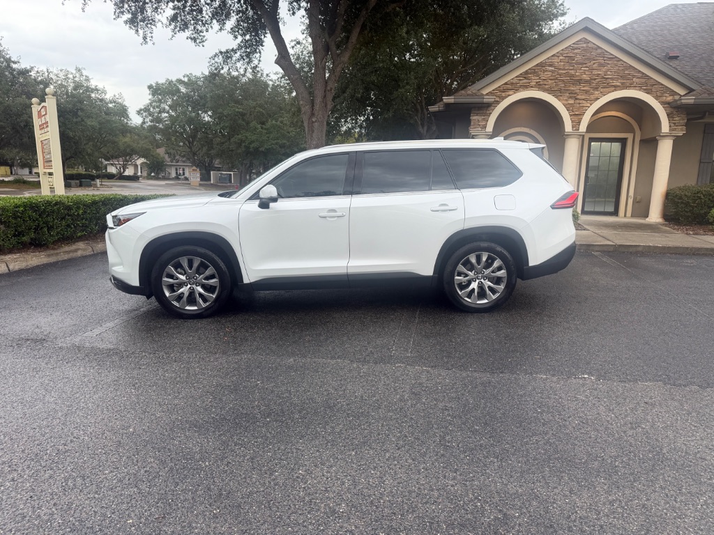 2024 Toyota Highlander