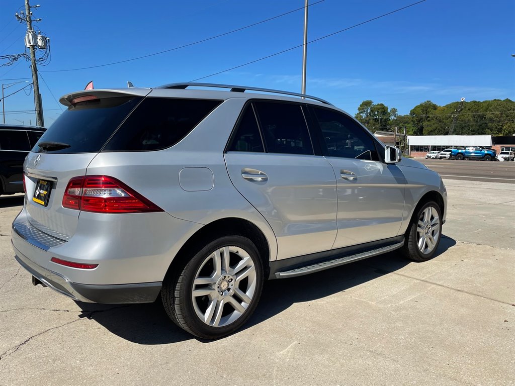 2015 Mercedes-Benz M Class ML350 photo