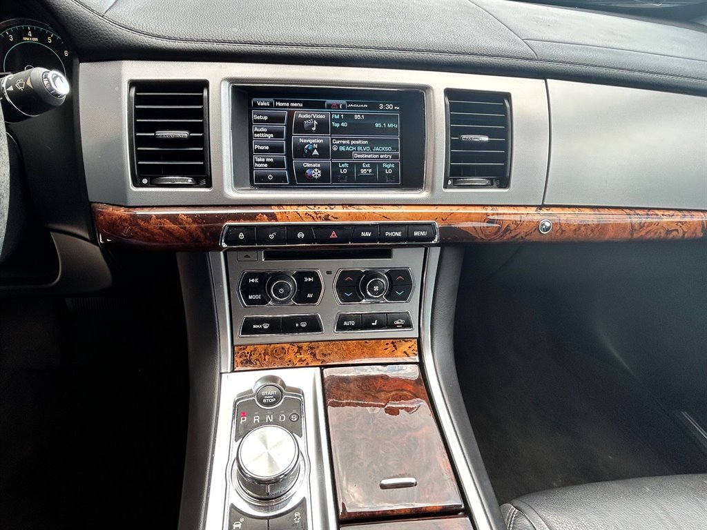 2014 JAGUAR XF Sedan - $12,900