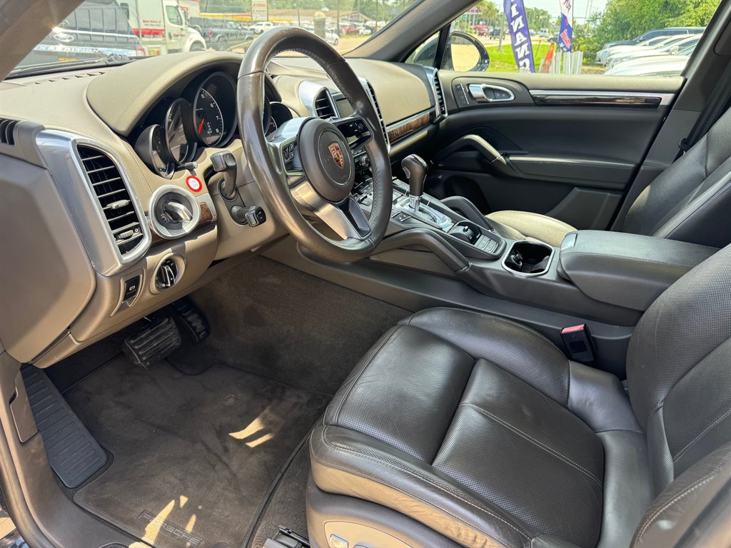 2016 Porsche Cayenne  photo