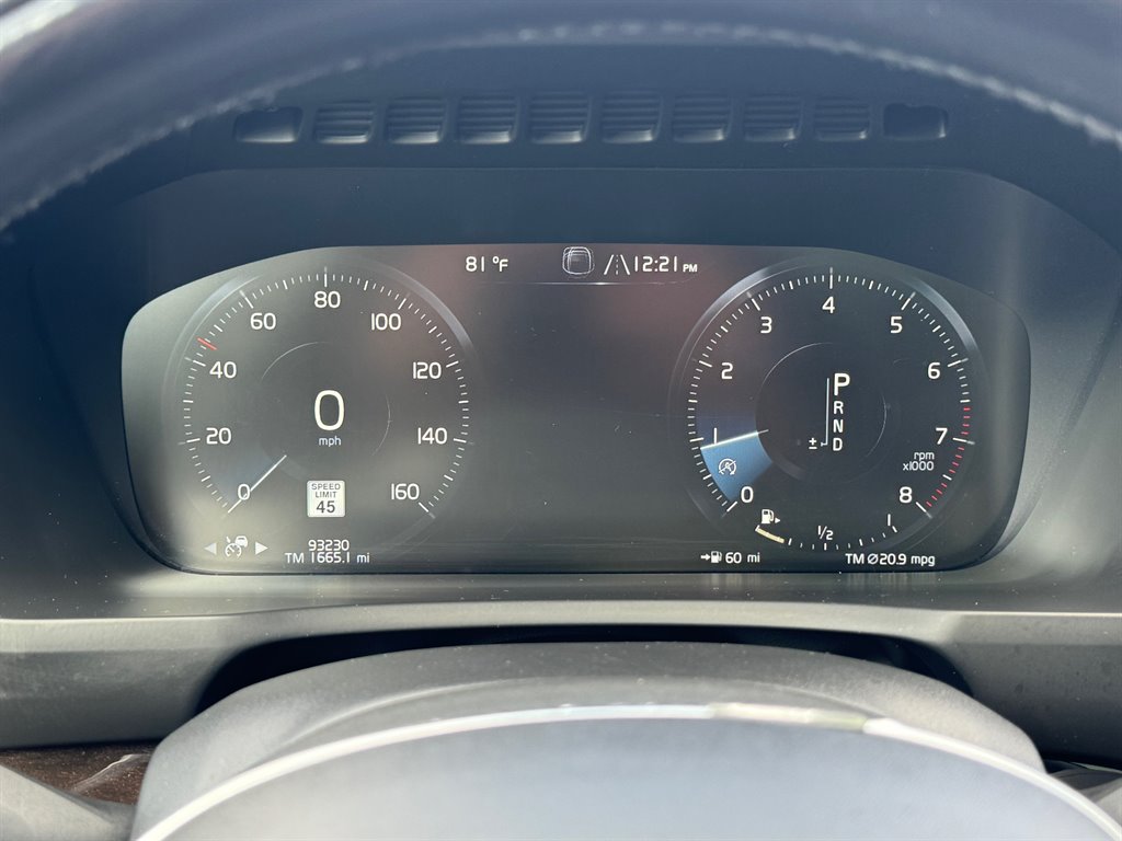 2018 Volvo XC90 - $17,900